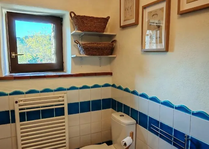 The Little House Of In The Medieval Walls Hébergement de vacances